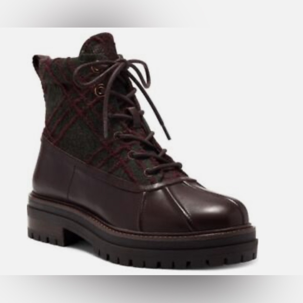 NWT- Louise et Cie ‘Sarni’ Leather Duck Boots